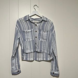 Aeropostale white and blue stripped cropped button down shirt